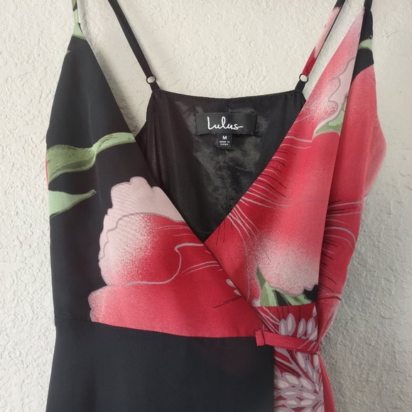 Lulu's maxi length wrap dress bold floral size Medium - Picture 10 of 12